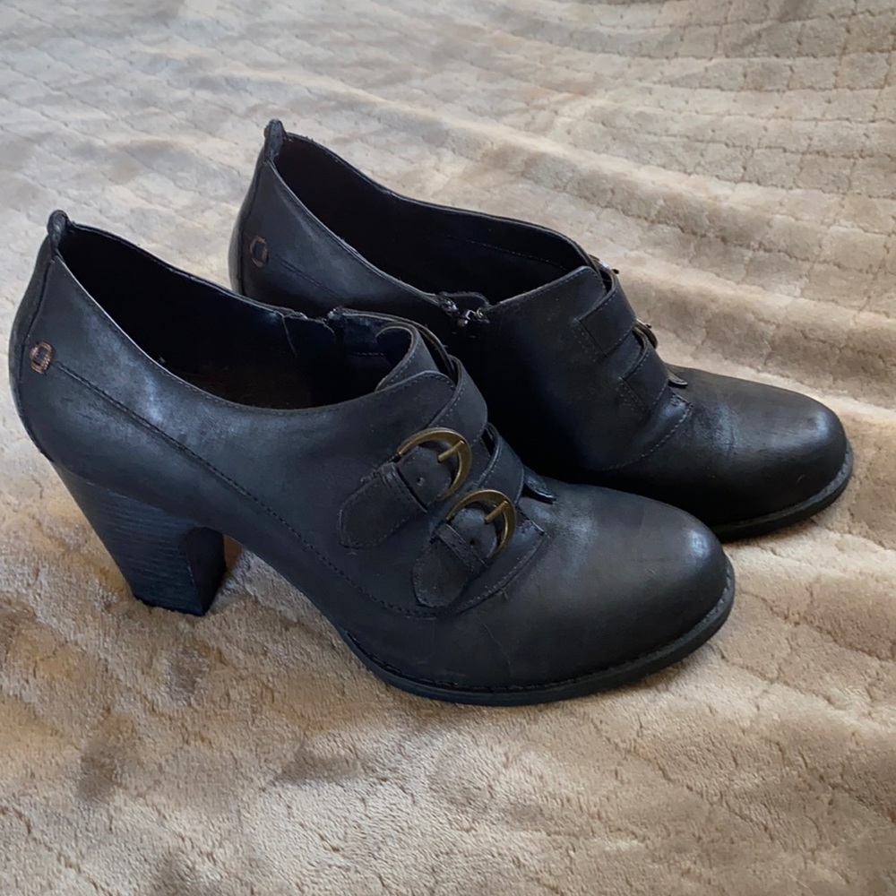 Indigo by Clark’s .. black with buckle heels